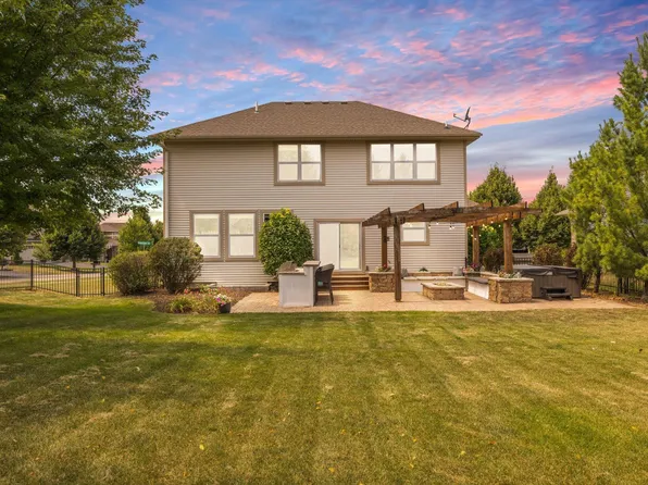 3471 Ridgestone Cir, Woodbury, MN 55129