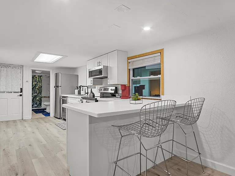 1900 1/2 W Jetton Ave #B — Photo 2