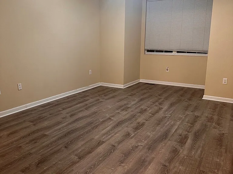 7545 Mansion Cir #F — Photo 47