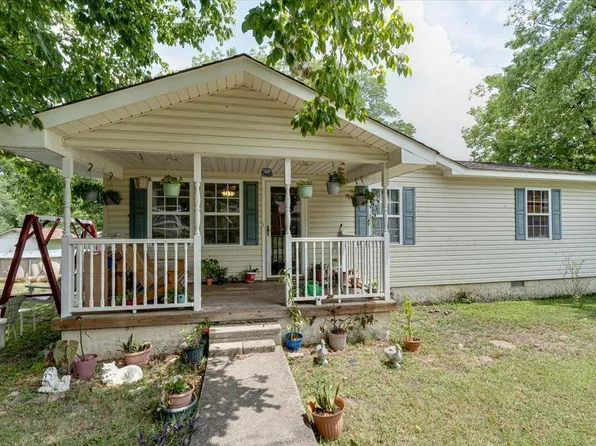 1309 Holly Ave, South Pittsburg, TN 37380