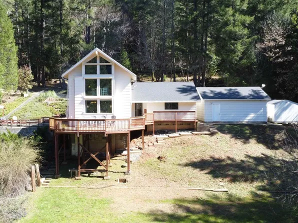 60823 Gordons Ferry Rd, Happy Camp, CA 96039