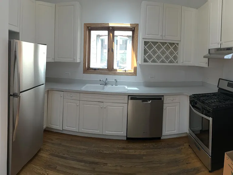 817 N Milwaukee Ave #3 — Photo 4