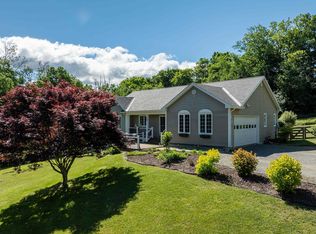 33 Fern Dr, Guilford, VT 05301