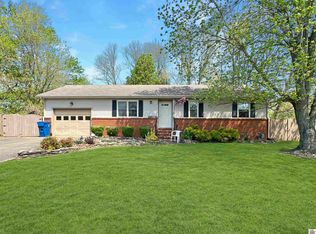 702 Glendale Rd, Murray, KY 42071