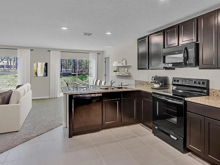 10317 SE 162nd Place Rd — Photo 3