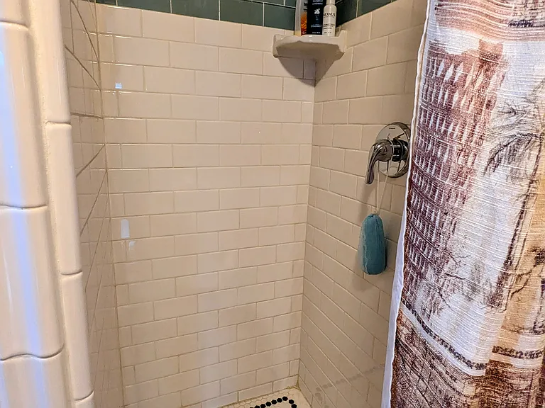 14 Highland Ave — Photo 41