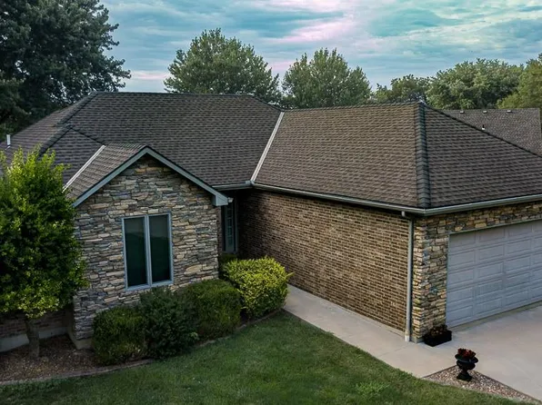 704 Lewis Dr, Paola, KS 66071