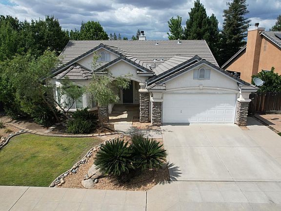 2nd image of 2050 E Fox Glen Dr