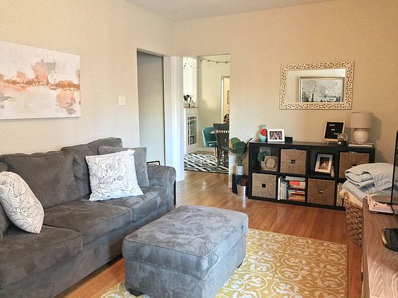 5th image of 411 Beloit Ave #3R
