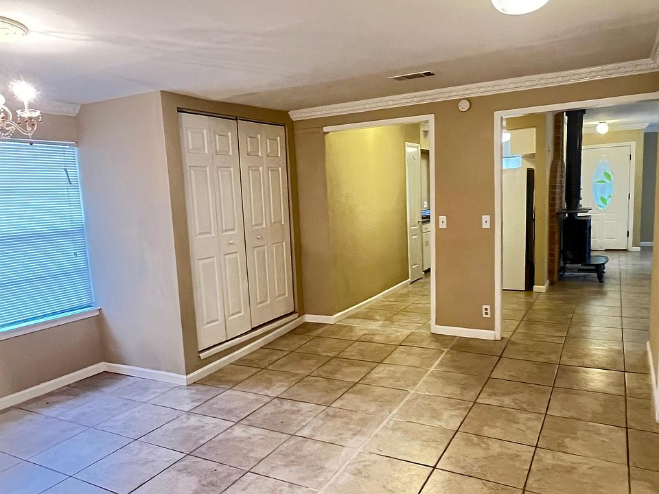 1st image of 3019 Great Valley Dr