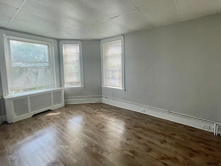 1230 W Allegheny Ave #2R — Photo 5