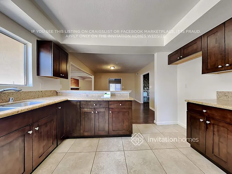 15929 Eccles St — Photo 10