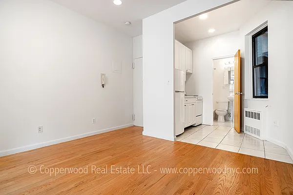 Rented by Copperwood Real Estate | media 11
