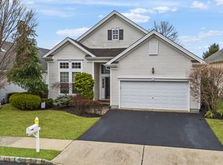 35 Stamford Dr, Jackson, NJ