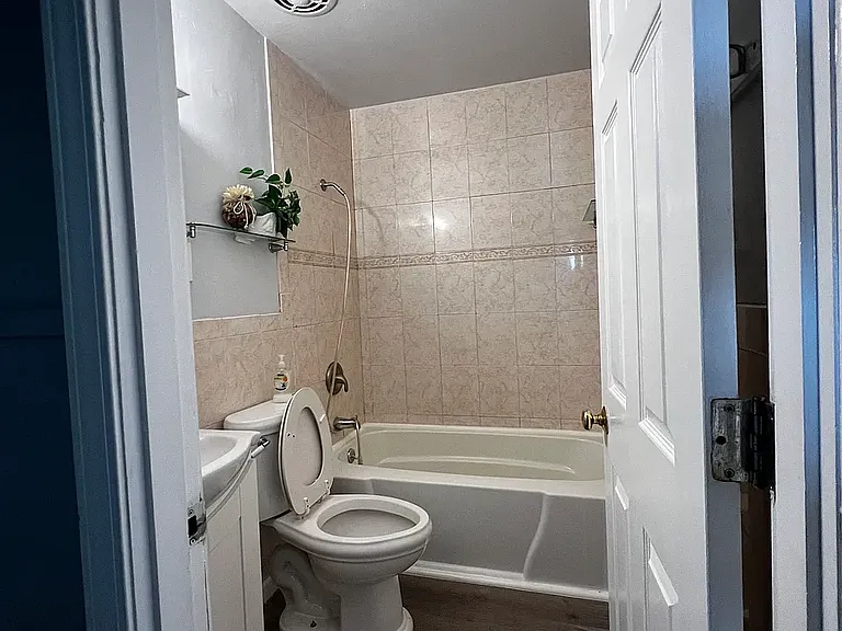 1135 Kostka Ln — Photo 5
