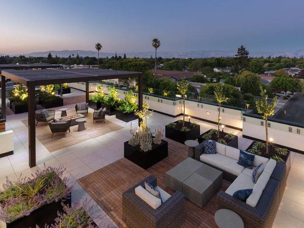 Santana Terrace — Photo 3