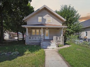 916 Garfield Ave, Beloit, WI 53511