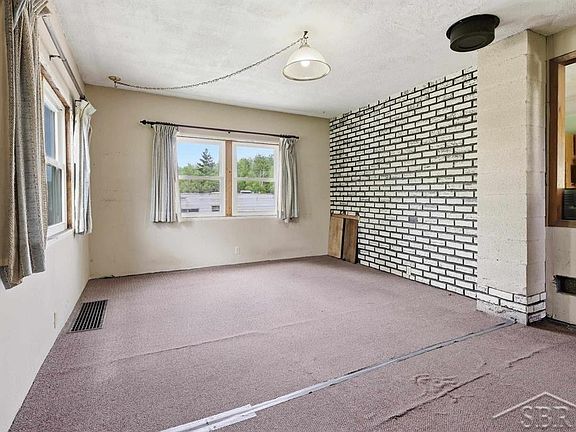 3rd image of 412 W Almeda Beach Rd