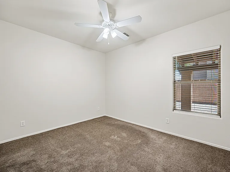 15929 W Custer Ln — Photo 28