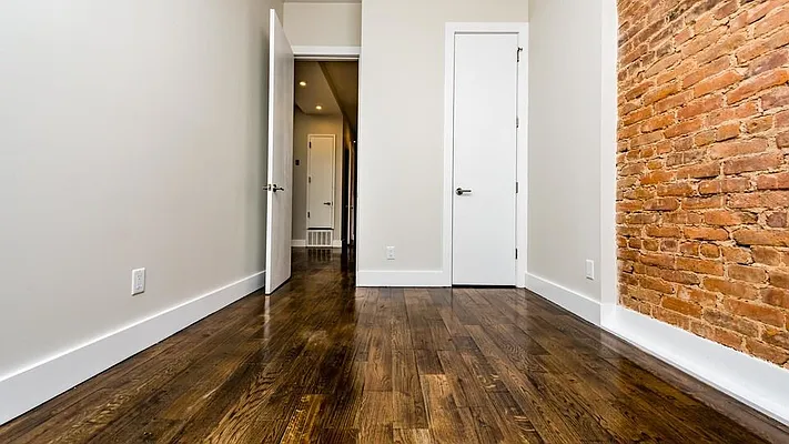 Rented by Nooklyn NYC LLC | media 18