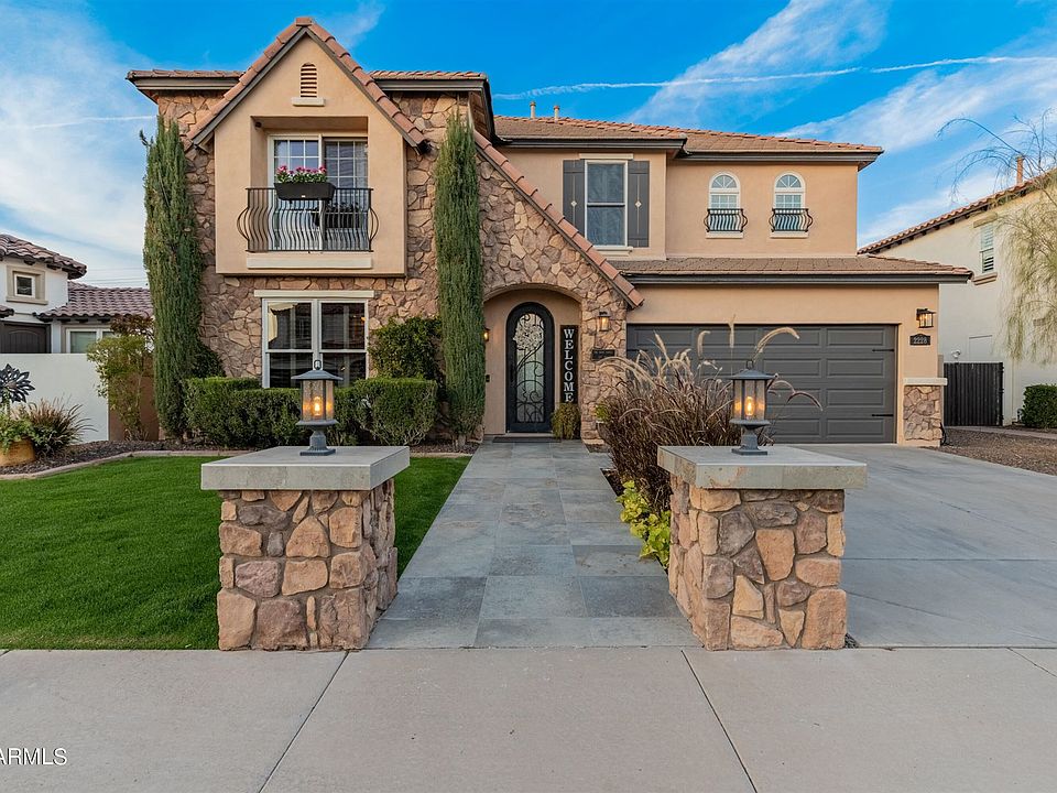 1st image of 2228 E Wisteria Dr
