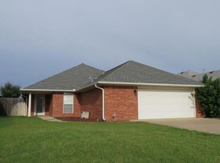 3404 Peacock Ln, Altus, OK 73521