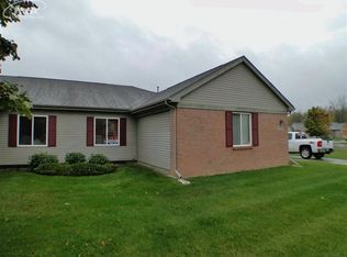 3105 Falcon Dr, Burton, MI 48519
