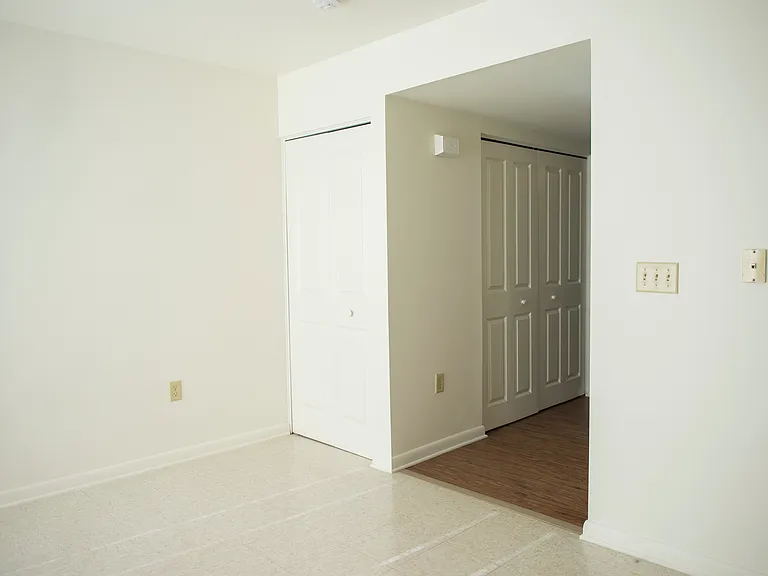 Valley Terrace — Photo 3