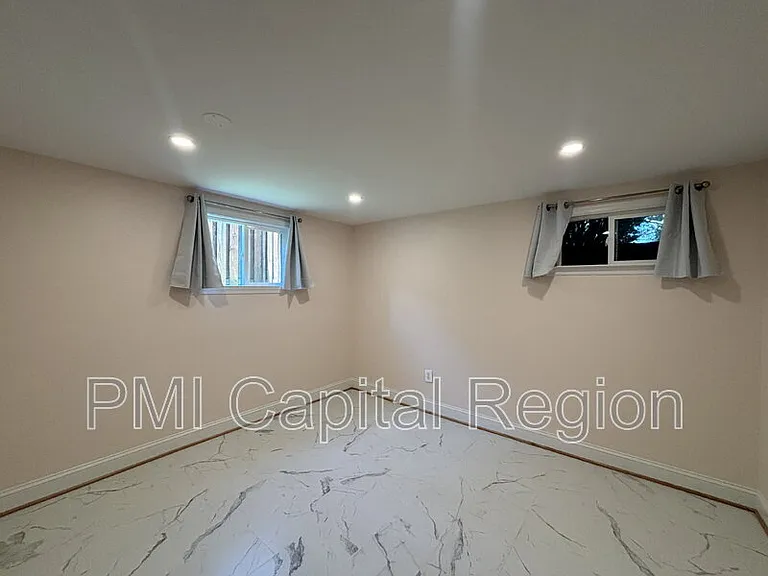 12 Mills Rd — Photo 23