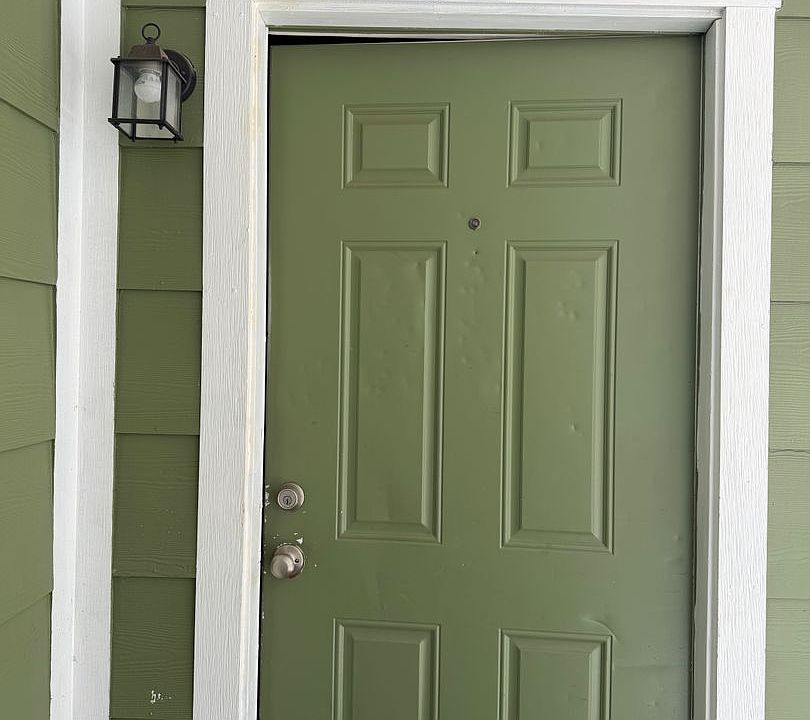 1st image of 2600 Grim Ave APT 202
