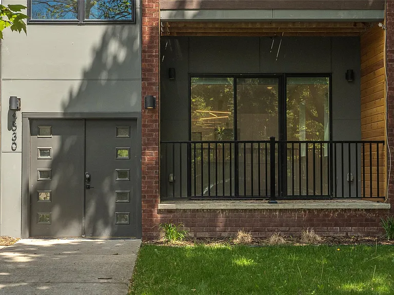 4530 Commonwealth St #1 — Photo 8