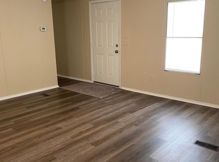 214 Redwood St, Kingsland, GA 31548