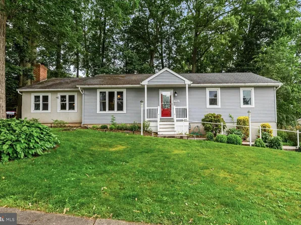 2956 Exeter Dr S, York, PA 17403