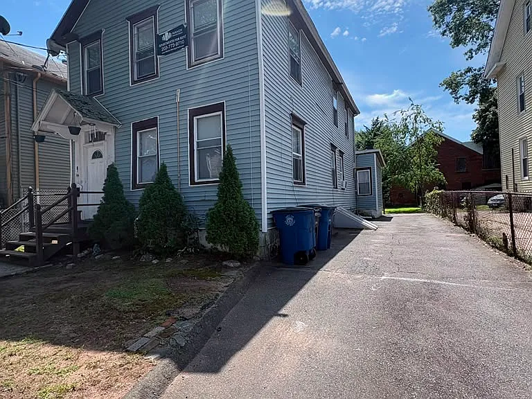 24 Dickerman St #2 — Photo 12