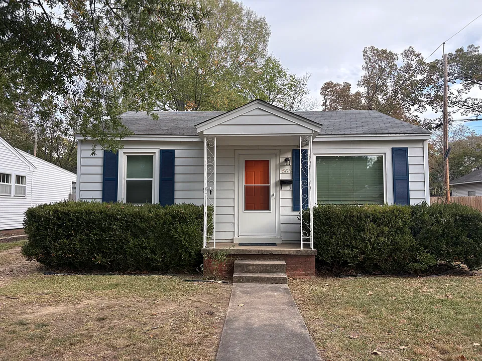 5616 Woodlawn Dr
