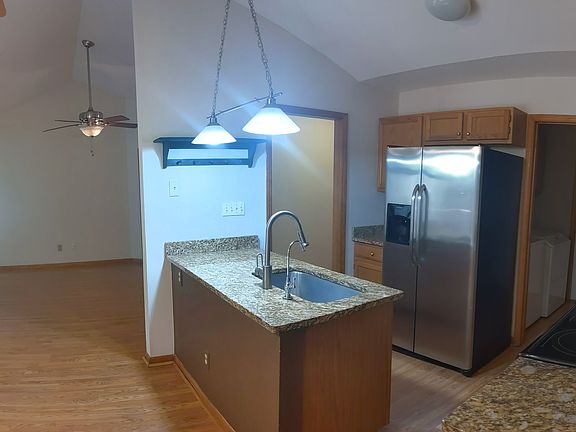 5th image of 3704 Wilshire Ln