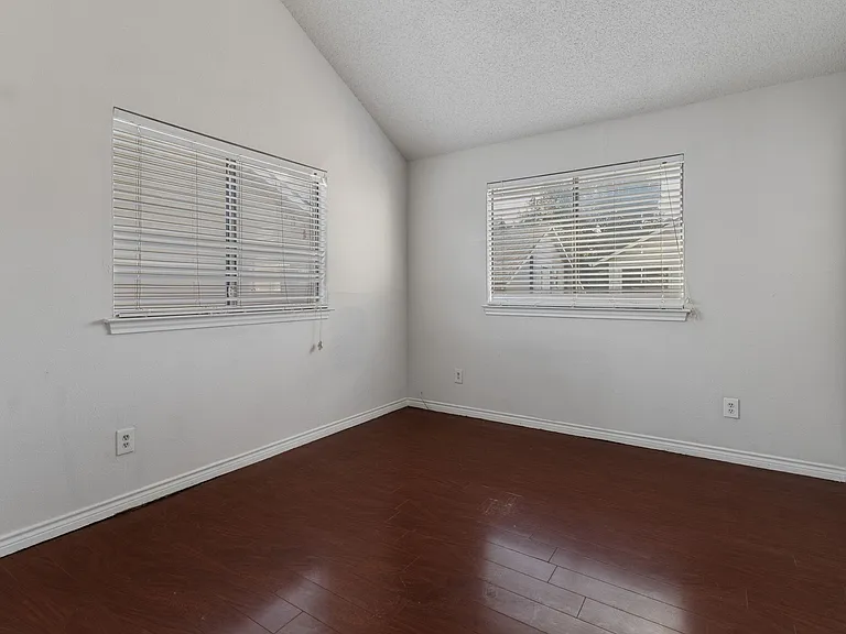 3411 Taurus Dr — Photo 17