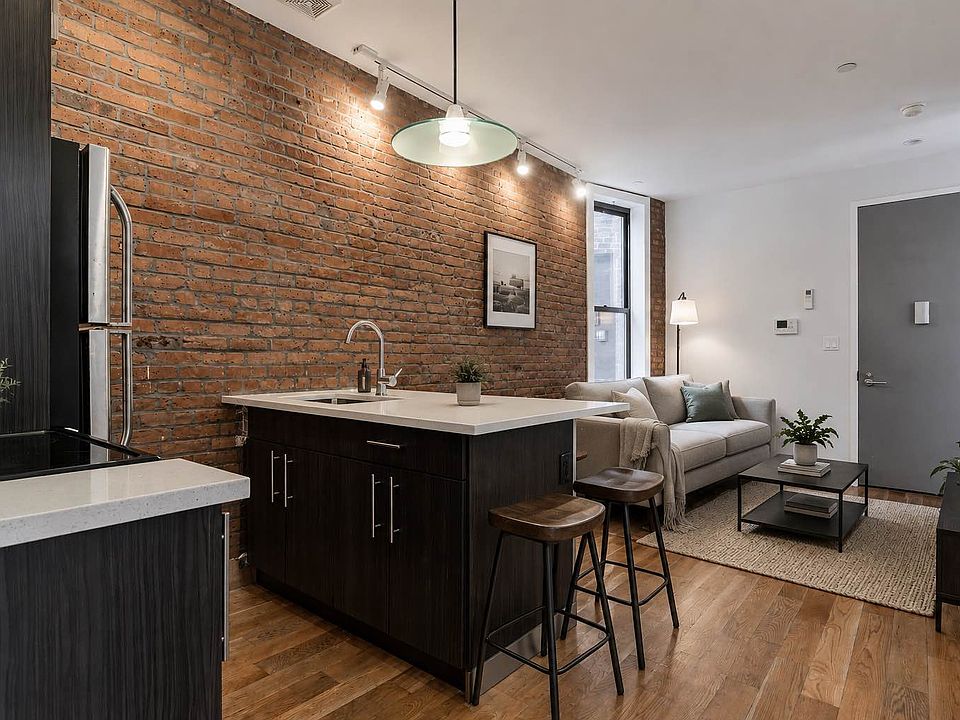 1st image of 410 Gates Ave #4R