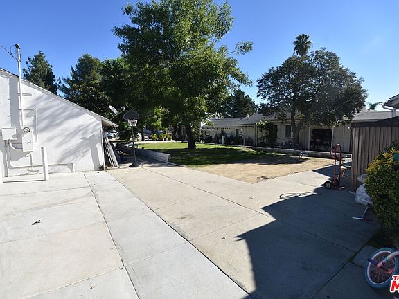 4th image of 12215 San Fernando Rd