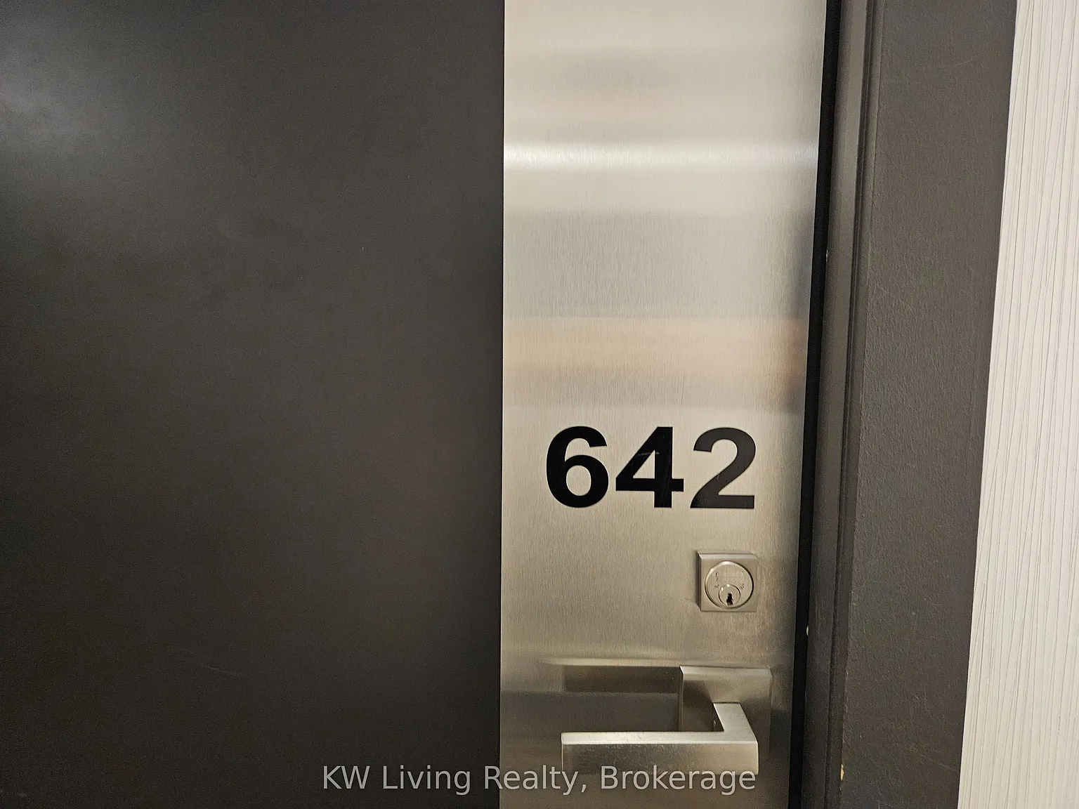 Xpression — Photo 2