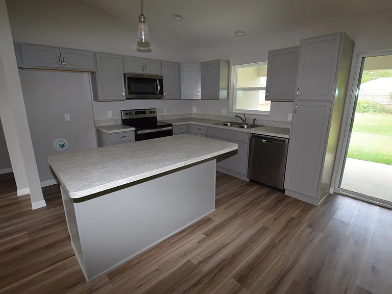 21 Olive Cir — Photo 12