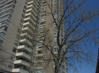 6301 N Sheridan Rd APT 25G, Chicago, IL 60660