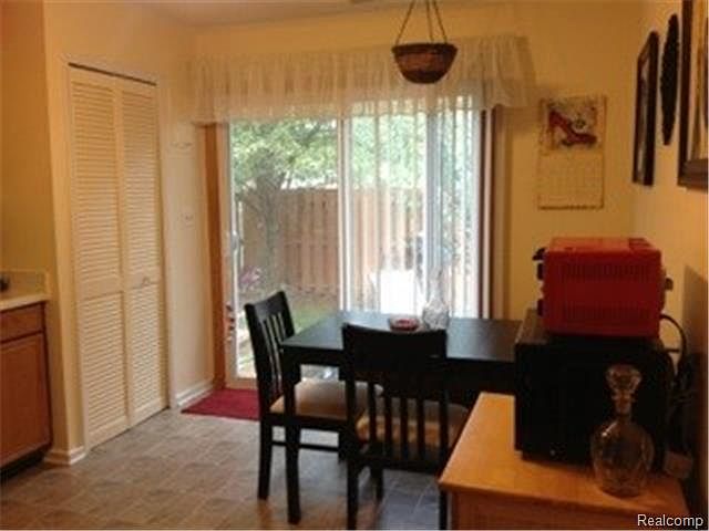1st image of 608 Estrada Dr