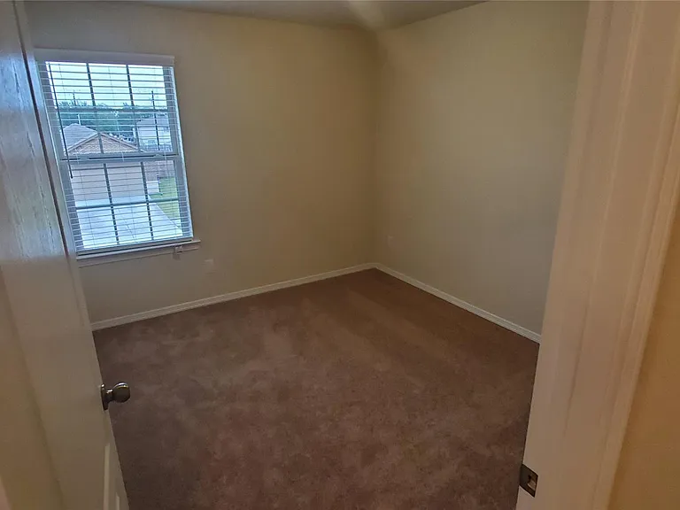2530 Remembrance Cir — Photo 21