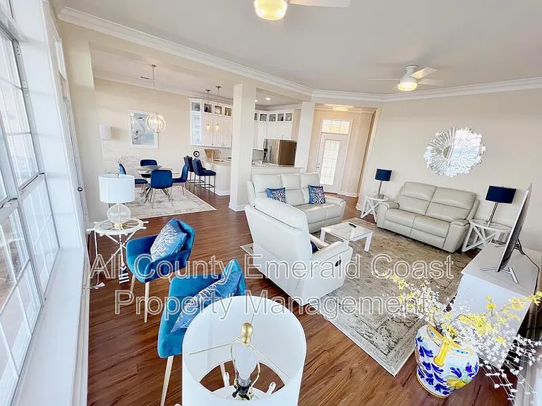 420 Oak Harbour Ln #201 — Photo 12