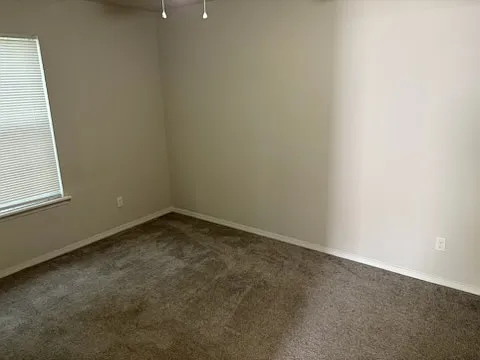 1205 N Oakland Ave #1 — Photo 4
