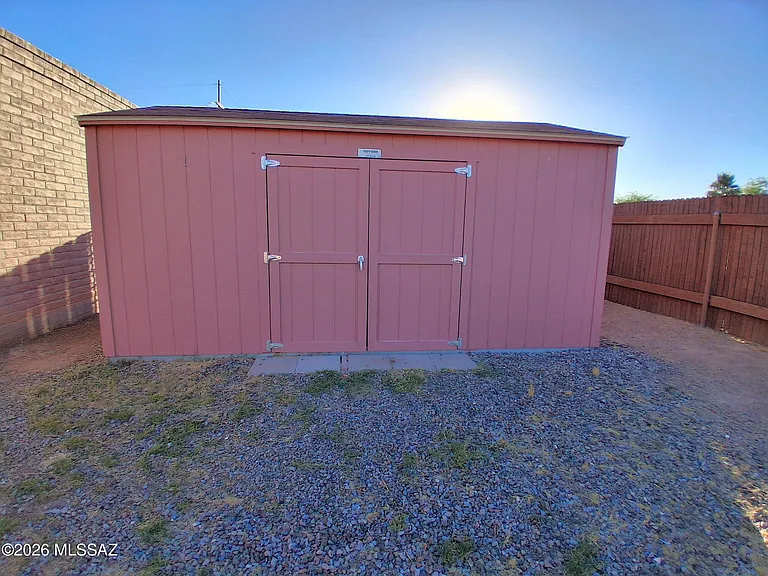 2650 W Aurora Dr — Photo 24
