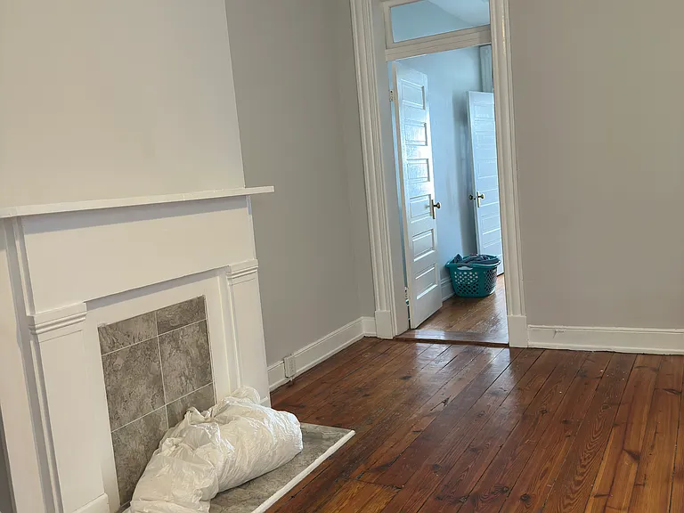 2706 E Broad St — Photo 16