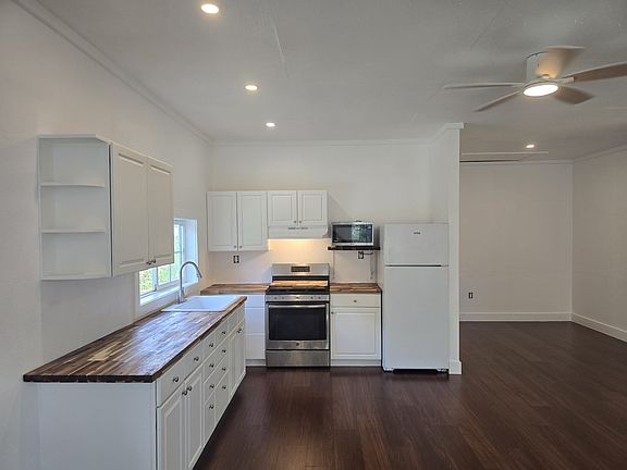 3rd image of 310 Waipalani Rd #B