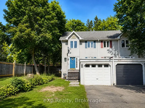 560 John St S, Gravenhurst, ON P1P 1J9